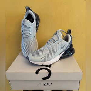 NIB Nike Air Max 270 Women’s  Blue Tint/White/Ashen Slate 10